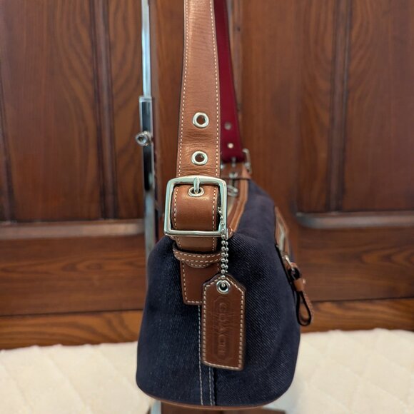 VINTAGE Coach Denim Shoulder Bag with Red Stripes And Brown Accents - Picture 5 of 11